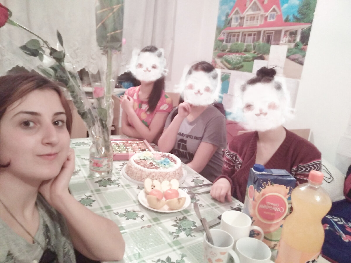 Я и мои соседки по комнате