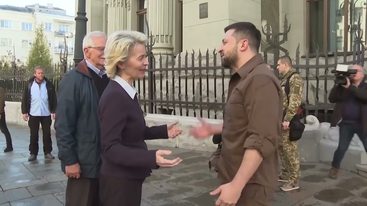 Маски сброшены: глава евродипломатии Боррель – за военное решение конфликта на Украине/мечты Запада о реванше за 1945-й1