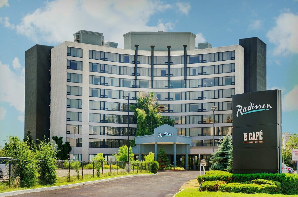 Radisson hotel. Гостиница Рэдиссон. Отель Рэдиссон США. Первый отель Рэдиссон. Radisson Hotel Group Москва.