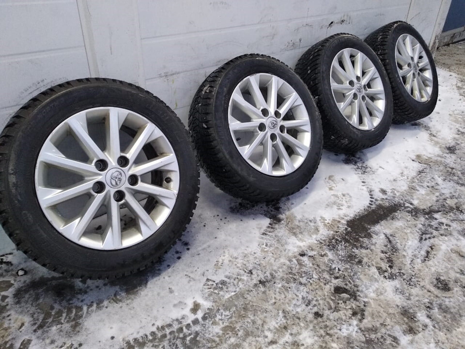 Подменные диски на Toyota Camry от центра реставрации дисков «Твои колеса»