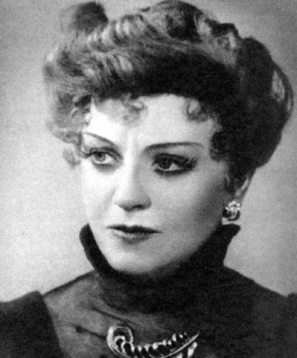 Мария Бабанова была учителем Розова в театральном училище