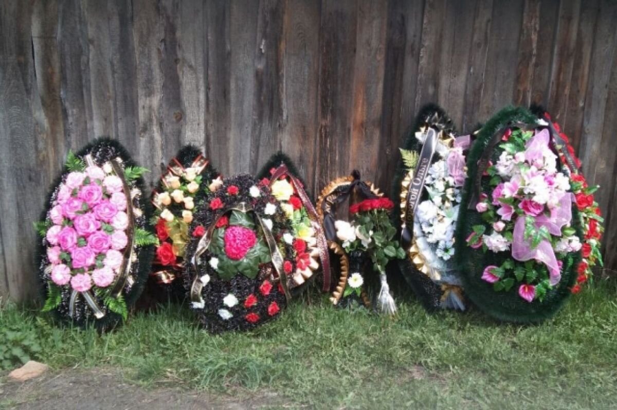    В Татарстане погибшего в Украине солдата похоронили в родном селе.
