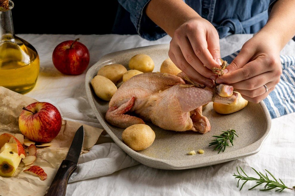 Коронное блюдо: секреты приготовления курицы в духовке