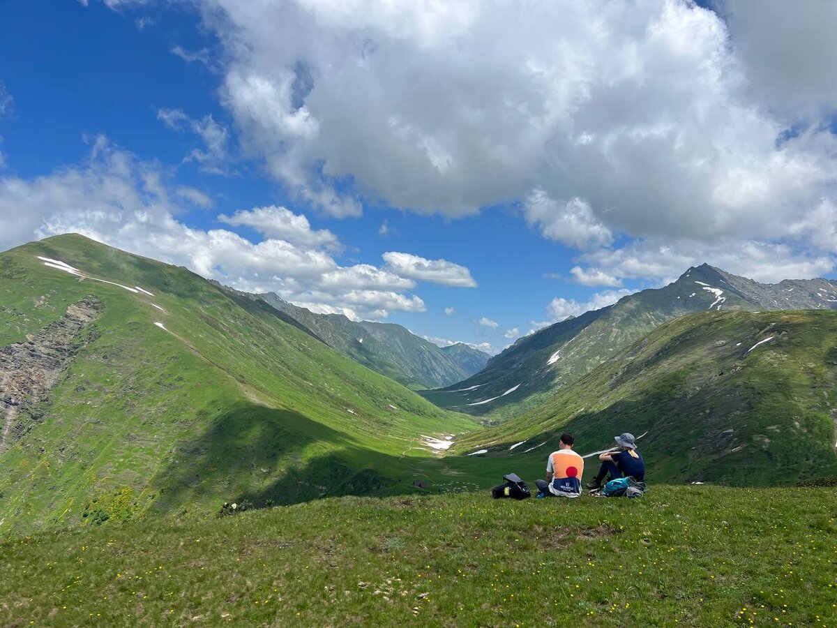 Бзерпинский карниз палаточный лагерь