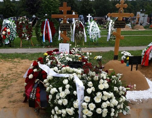 Могила Ирины Мирошниченко