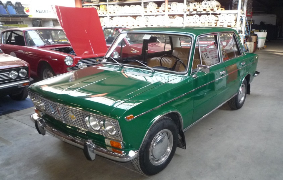 Lada 2103 1500s