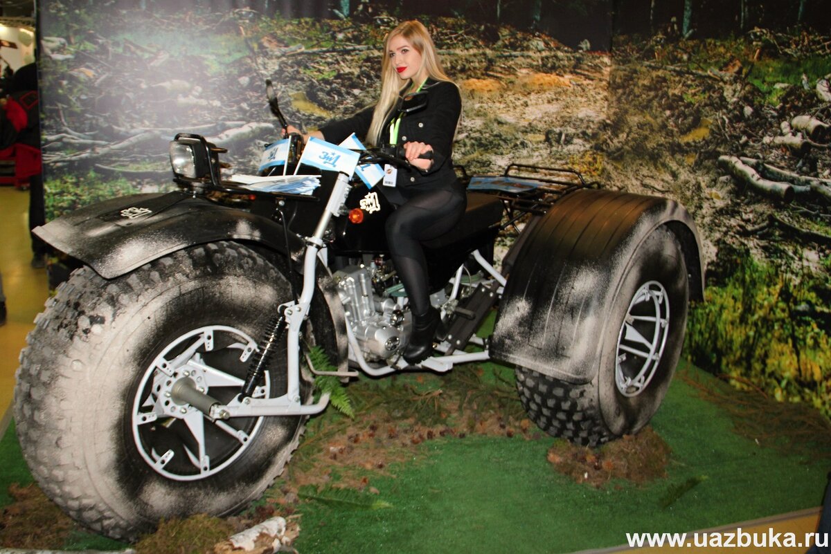 Конструкция трицикла Бархан претерпела несколько модификаций