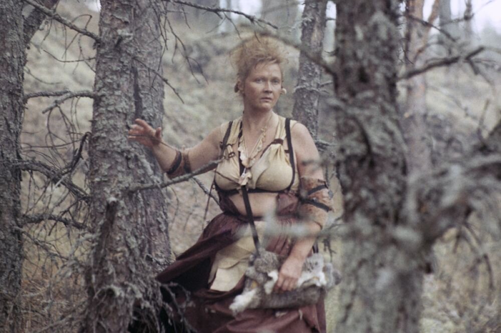 Құлды қолға үйрететін порно видео