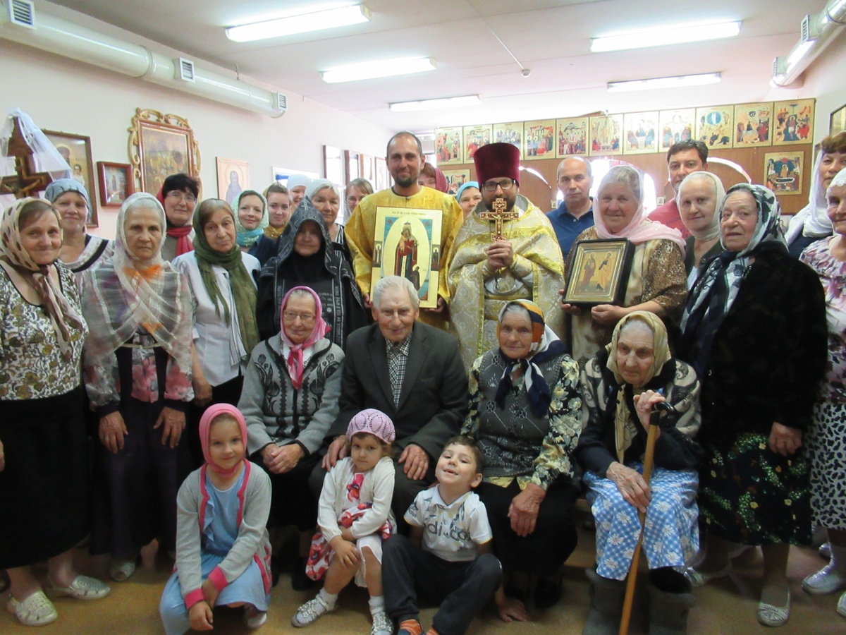 Приход храма в честь влкм. Димитрия Солунского