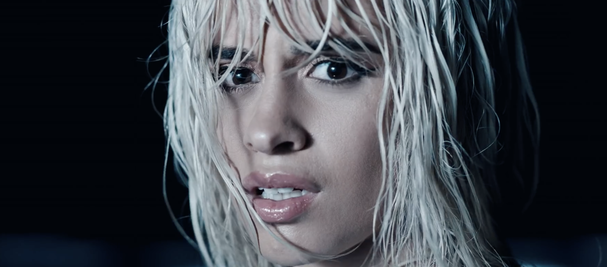 Камила Кабейо в клипе Марка Ронсона Find U Again