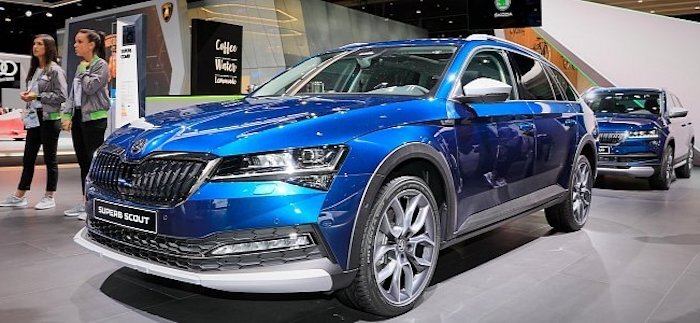 Skoda привезла вседорожную модификацию Superb с приставкой Scout.