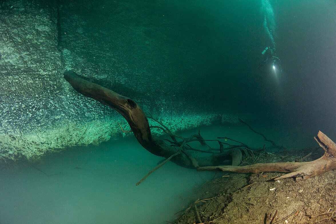 Черное море под водой