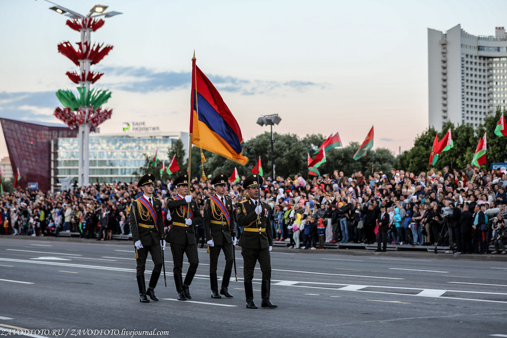 Начало парада в минске. Парад в Минске.