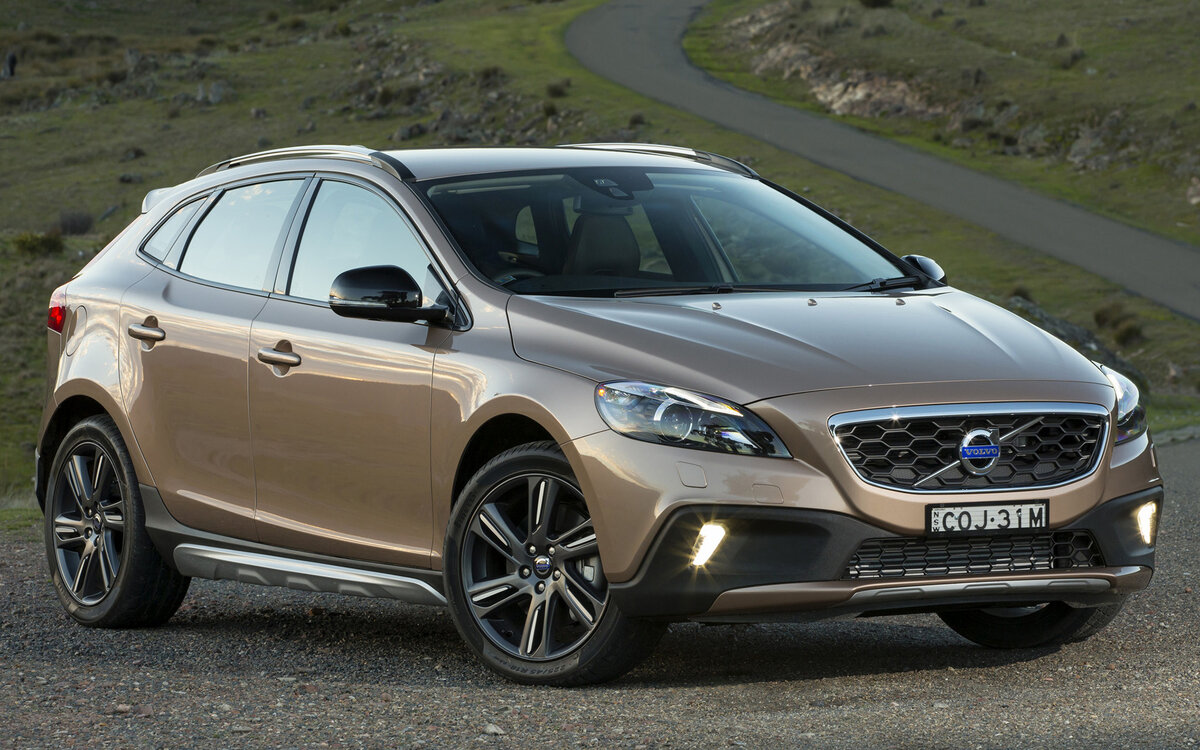 Volvo V40 Cross Country 2013. Скандинавская неопределенность | АвтоХит |  Дзен