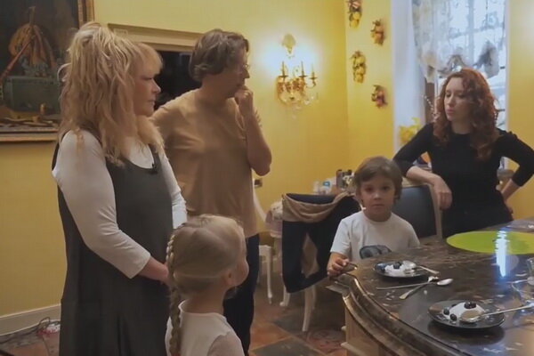 Семейная идиллия звёзд или кто на кухне главный - Пугачёва и Галкин с детьми...