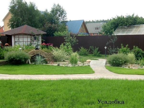 Угловой сарай, хозблок