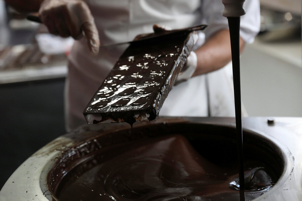 Производство черного горького шоколада