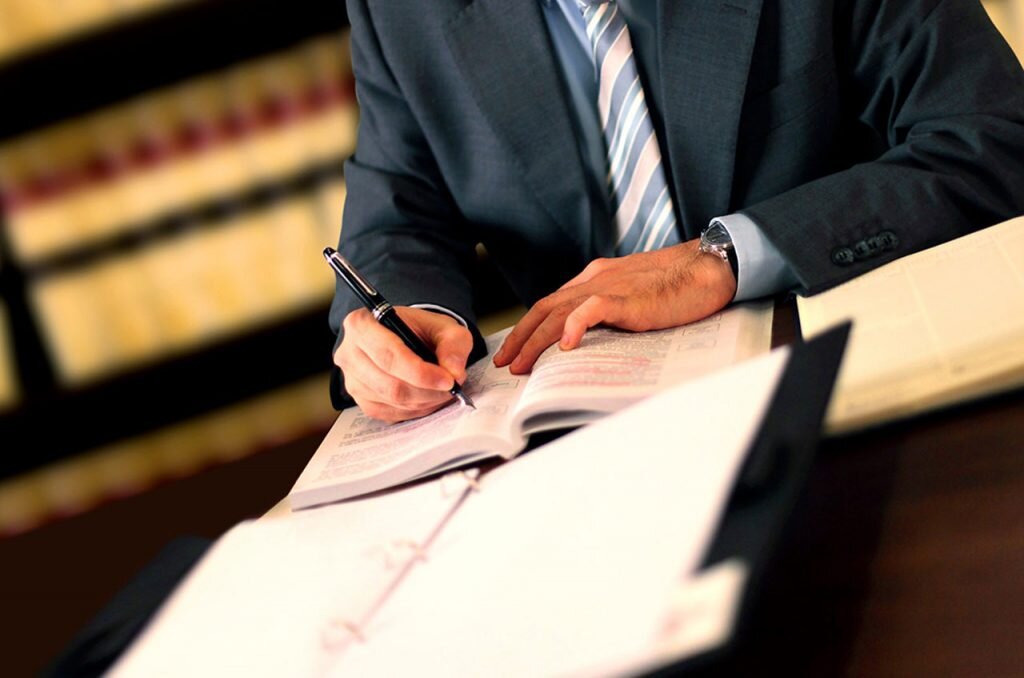 Источник фото: https://www.cobuz.ro/wp-content/uploads/2016/08/featured_noul-cod-civil-1024x678.jpg