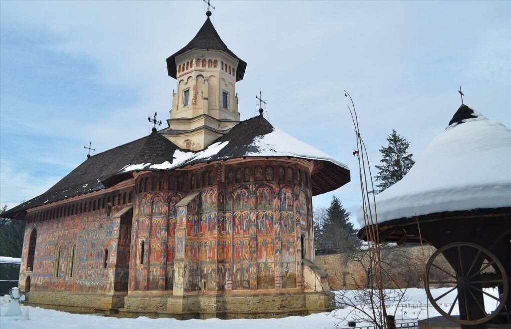 Самые красивые монастыри северной Румынии