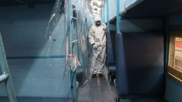 В Индии и Франции появились поезда-госпитали. Как они выглядят (ФОТО)