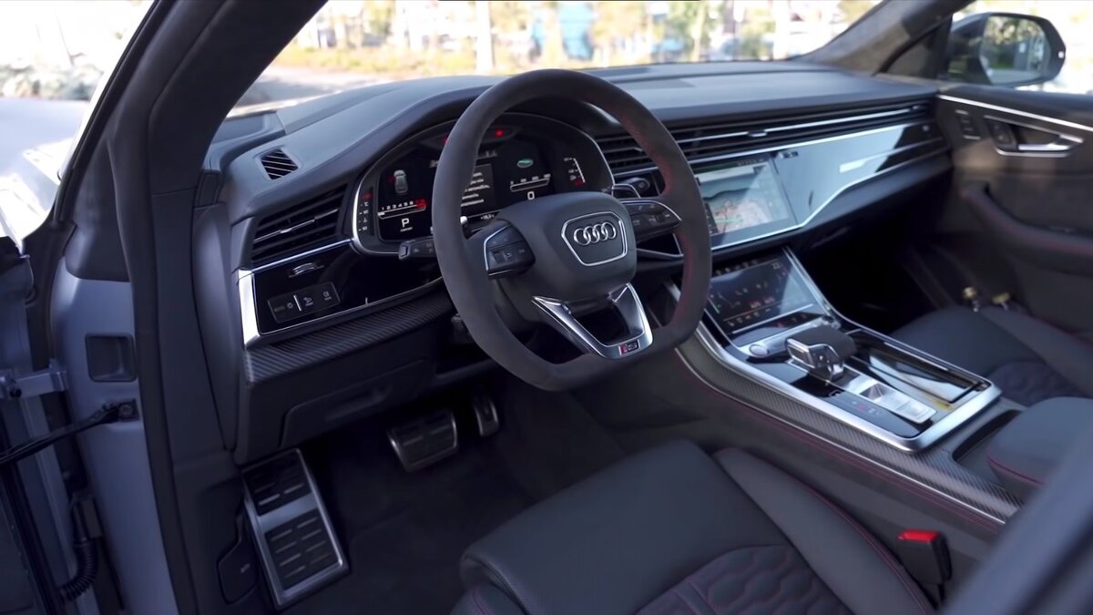 Audi q8 Interior