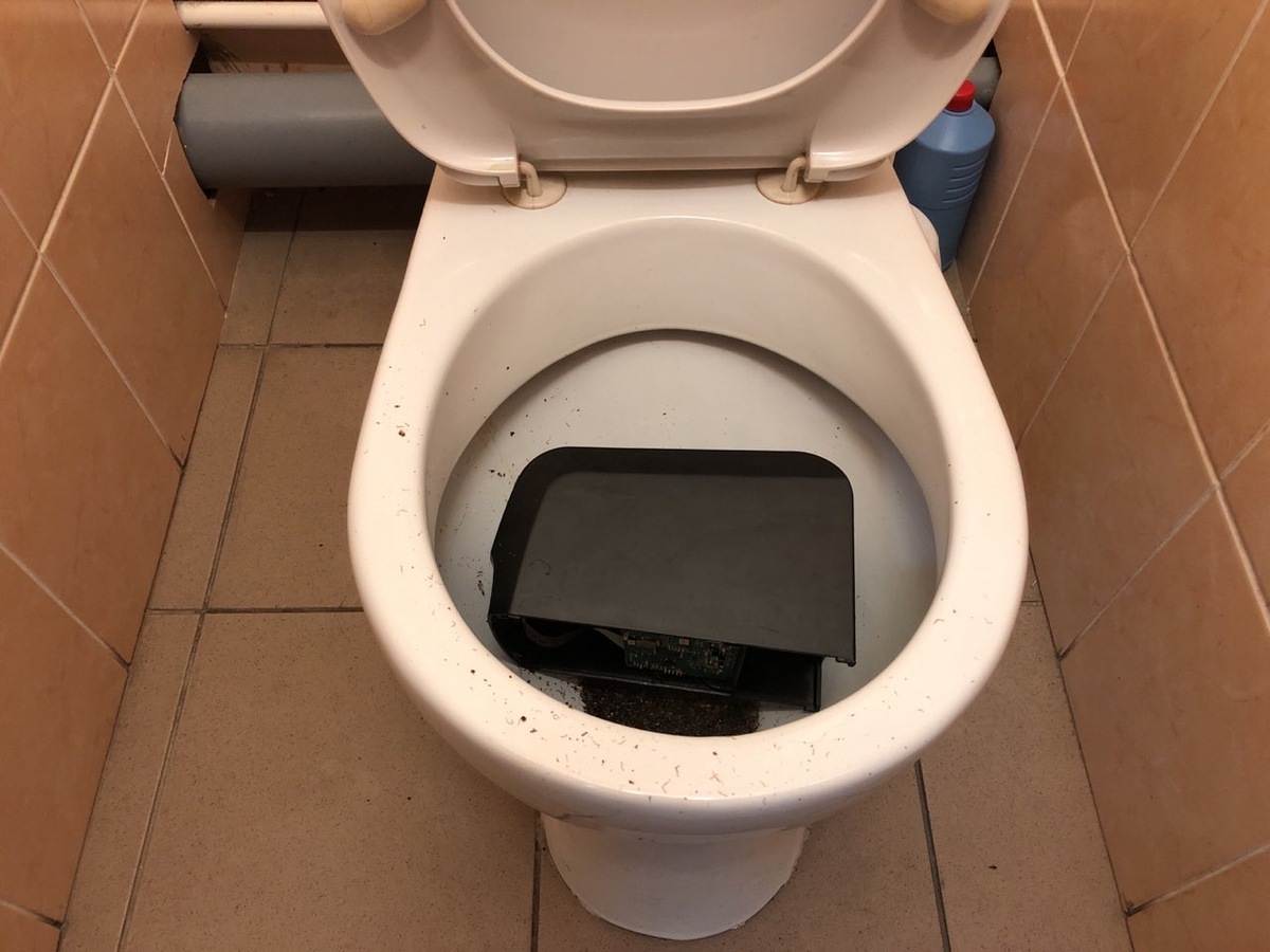 когда не смог заменить фн и психанул