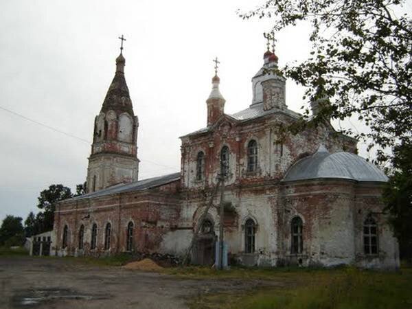 Село Кырмыж Воскресенская Церковь