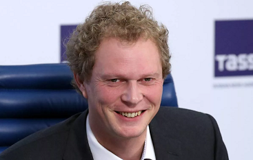 На фотографии руководитель ФНС России Д.В. Егоров.