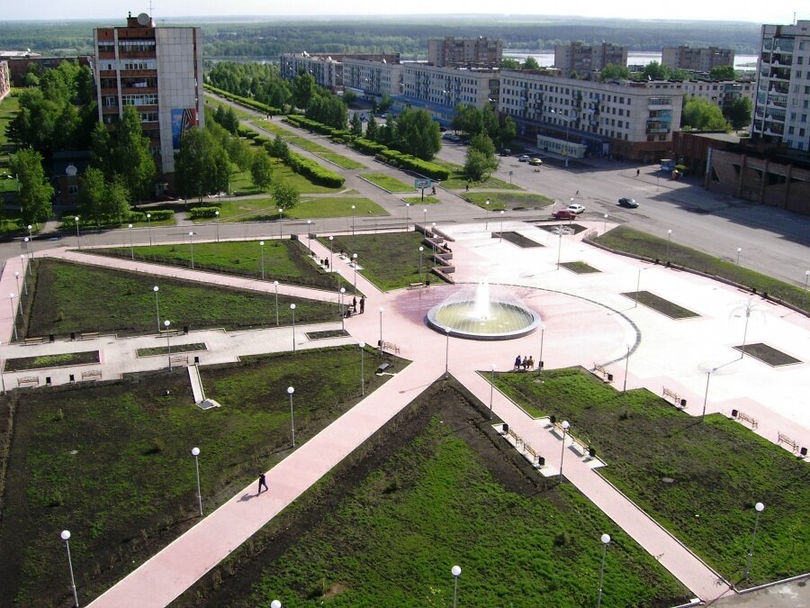 Показать город юрга. Юрга мемориал Победы. Юрга площадь города. Город Юрга Кемеровская область. Площадь города Юрга Кемеровская область.