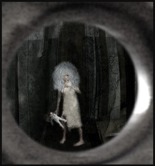 Короткометражка не подглядывай. Страшное существо за дверью. Дверной глазок страшилка. Чудовище в глазке двери.