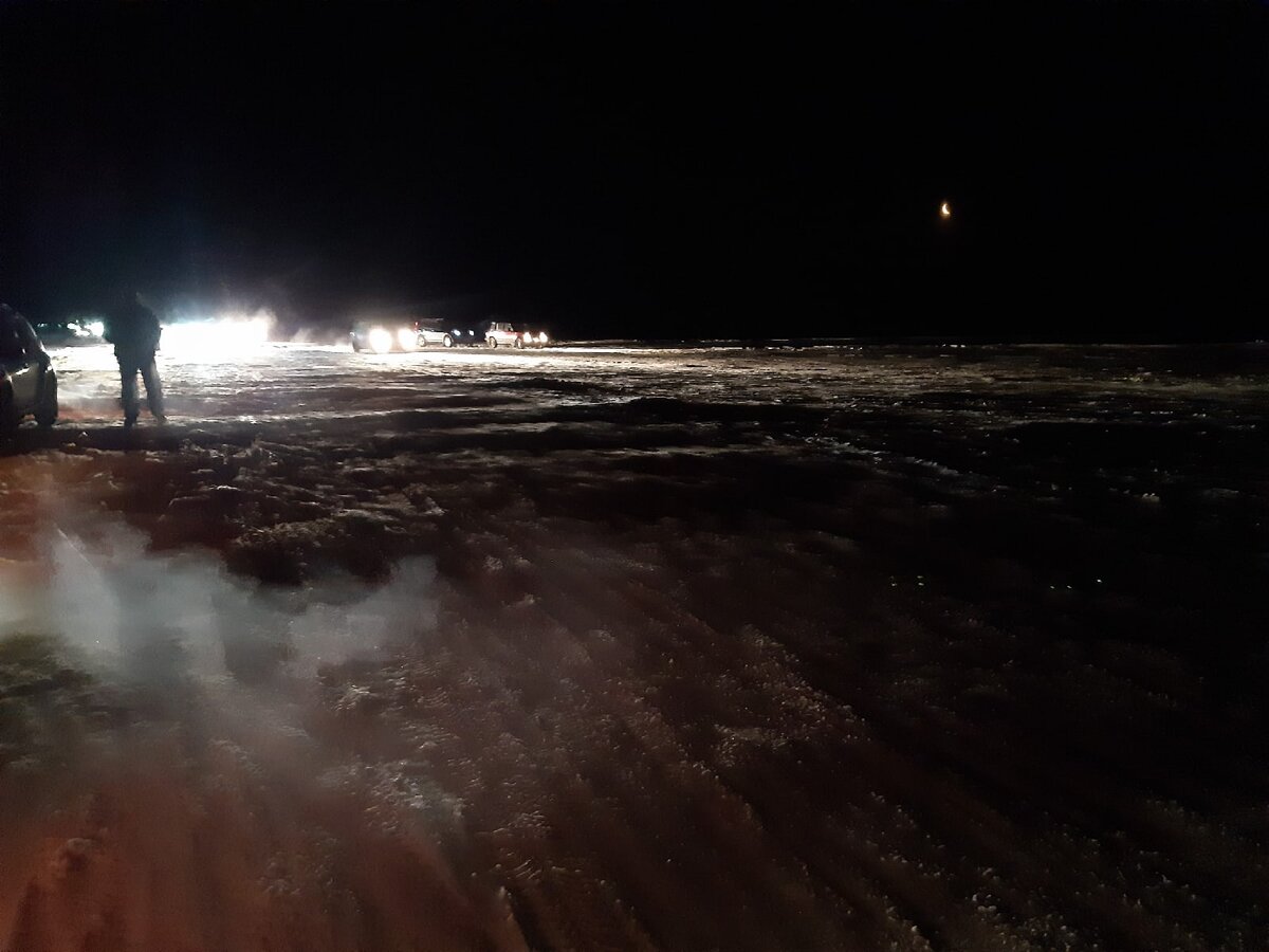 расступись- едут крузаки, повелители местных морей =)