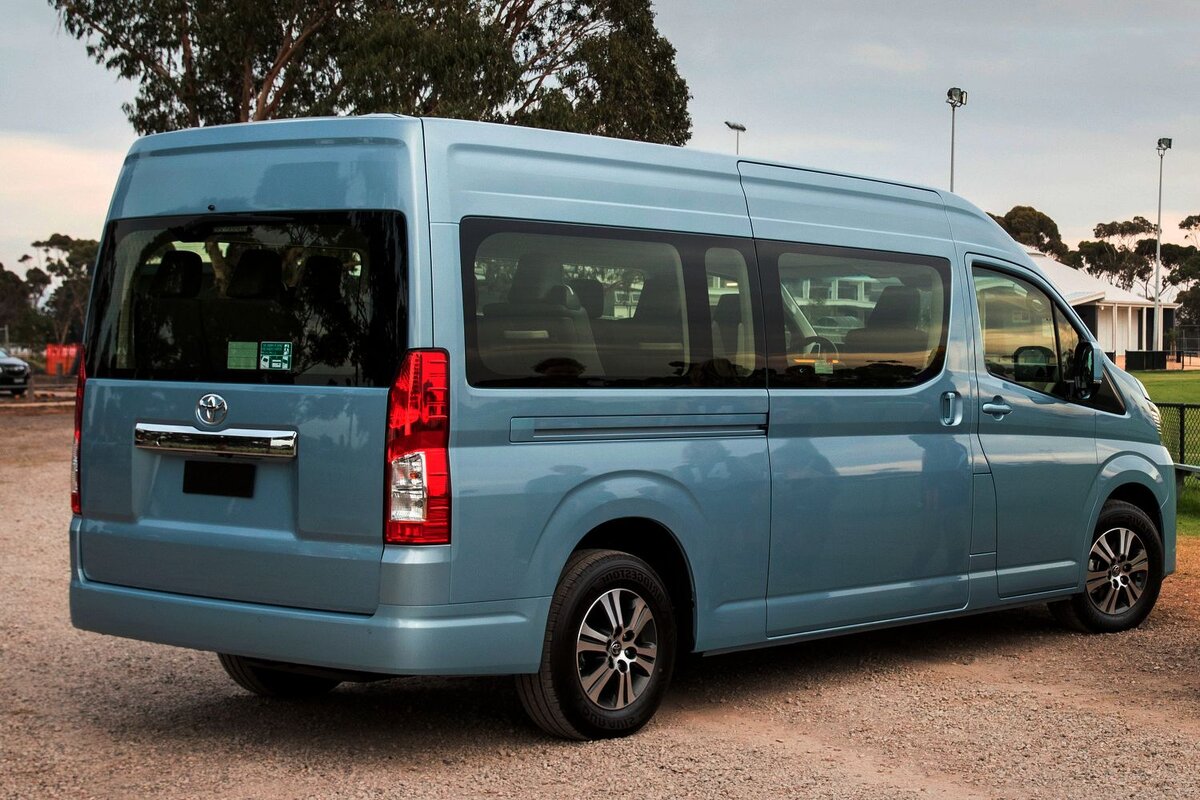 Внешний вид Toyota Hiace. Фото: global.com / autowp.ru 