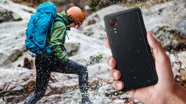 Galaxy XCover 5 не боится воды и ударов об асфальт