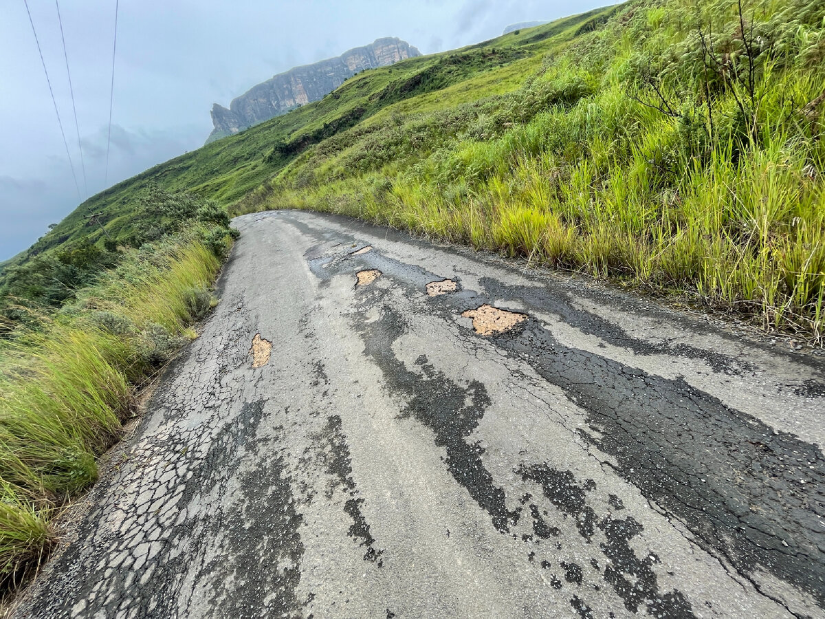 Ямки в национальном парке 