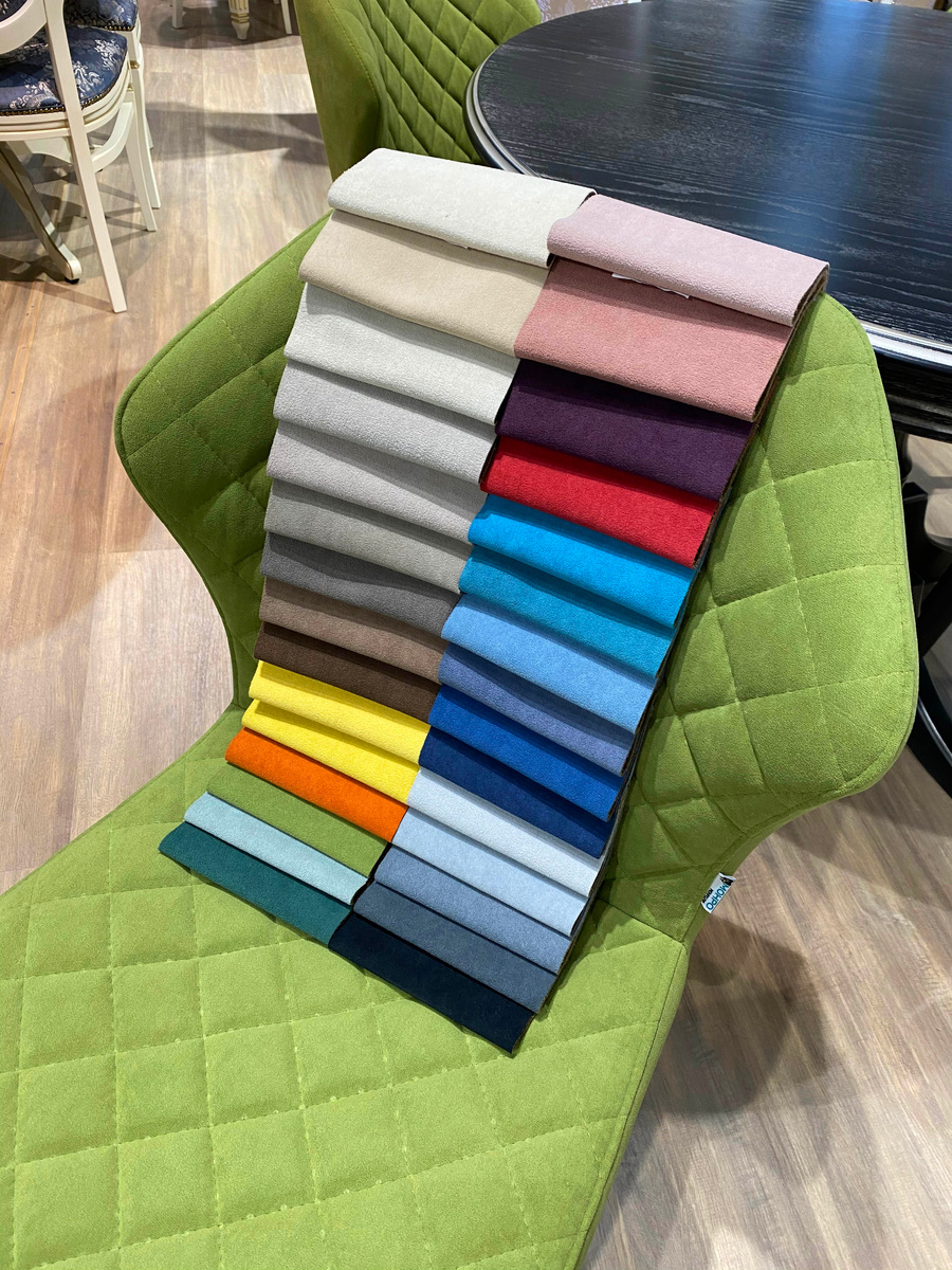 Огромный выбор цветов обивки.