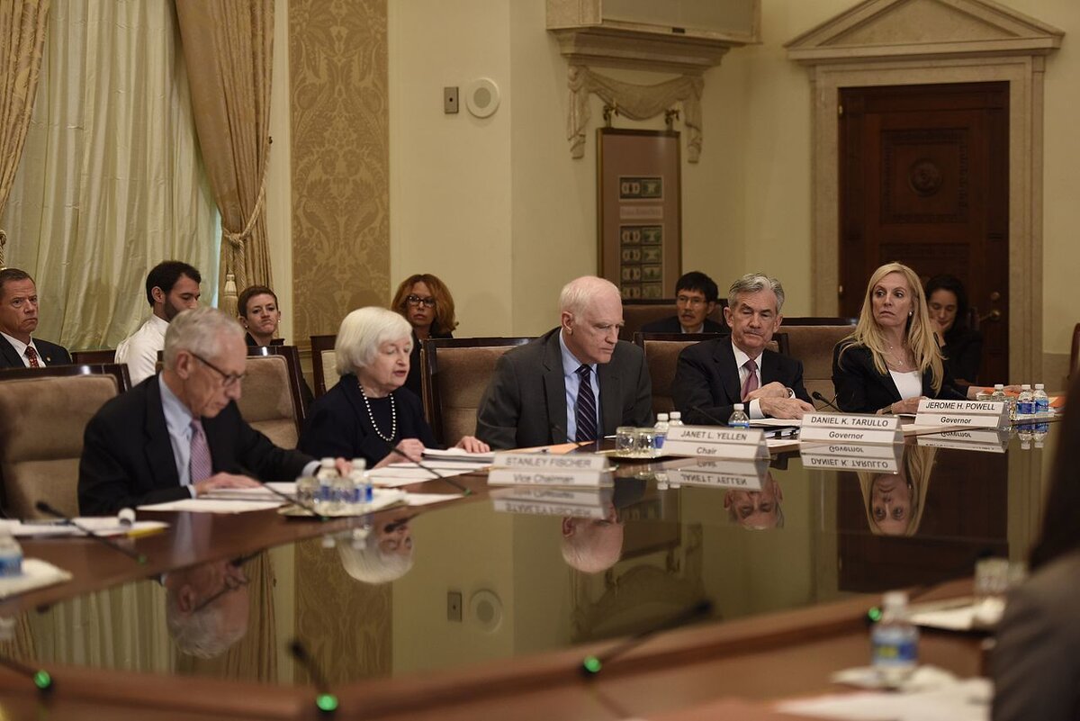 Заседания ФРС.