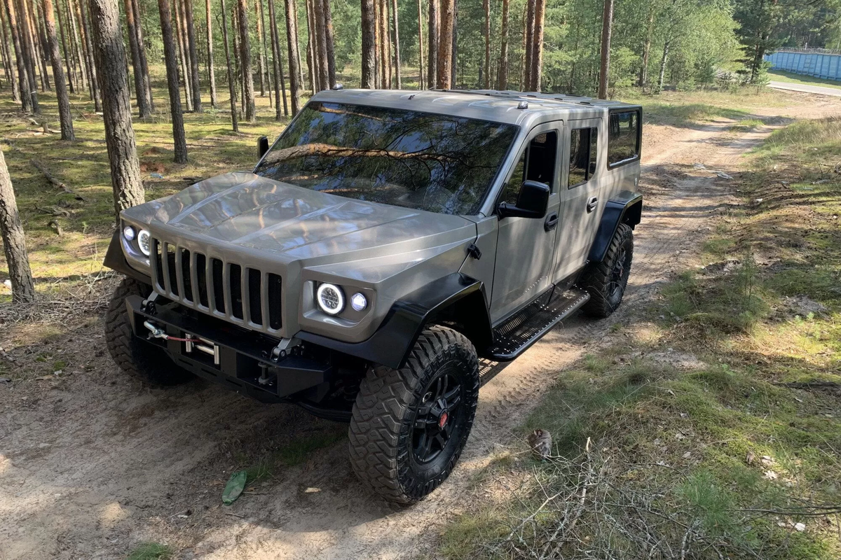 RT автомобиль Jeep Cross 4x4