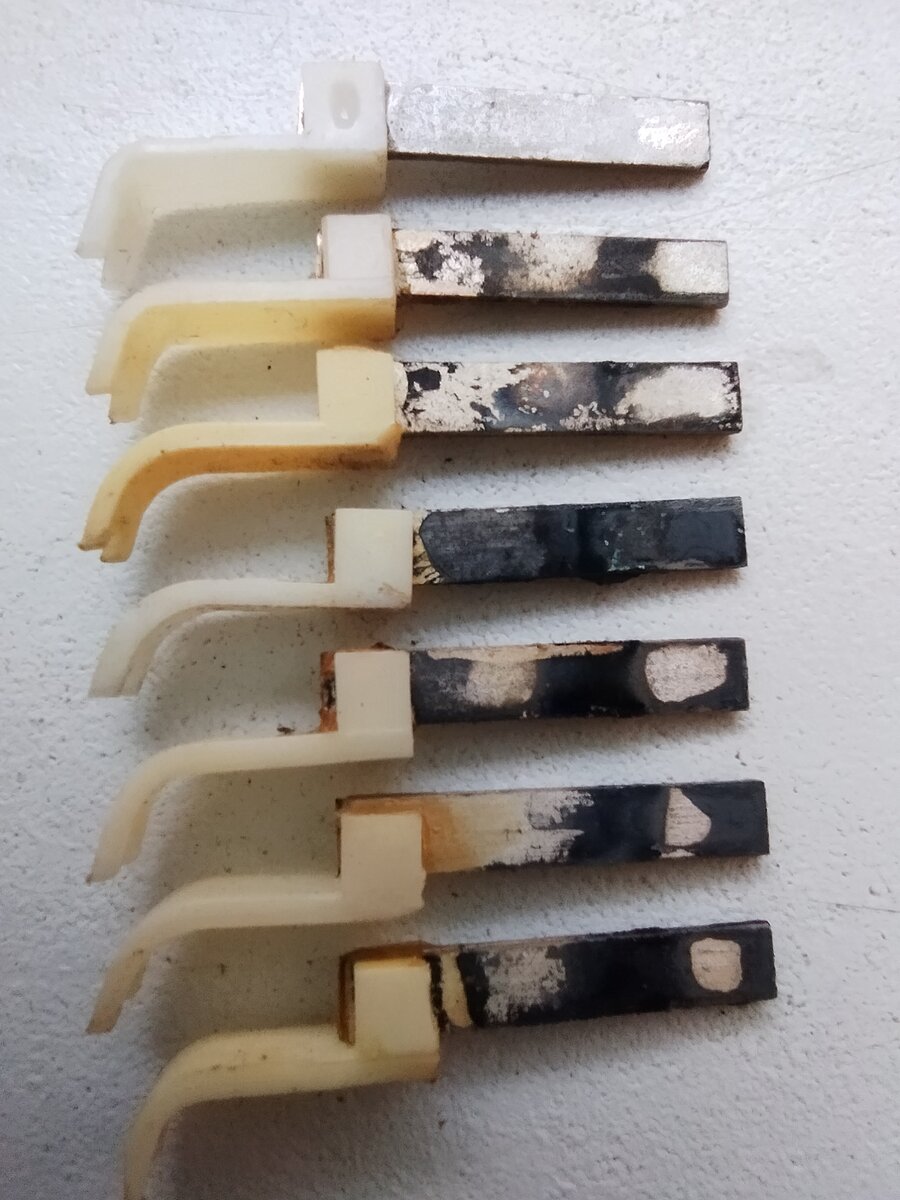 Печальная статистика. Пьезоэлементы которым по 60+ лет (самый верхний уже восстановлен) 