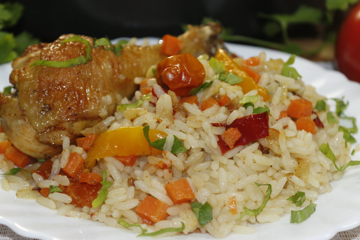 Курица с рисом и овощами в рукаве в духовке