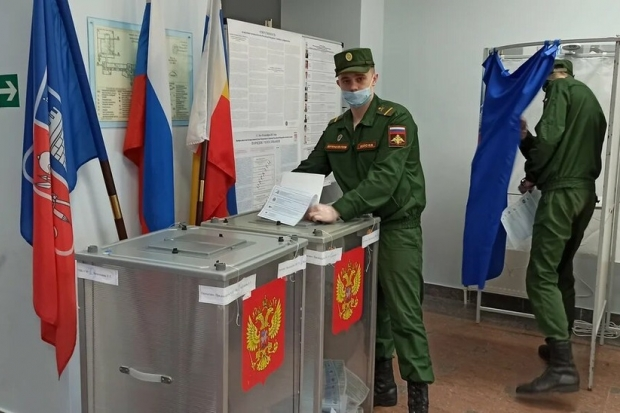 избирательный участки военные. голосование военнослужащих. выборы в воинских частях. военнослужащие на выборах. выборы военнослужащие.