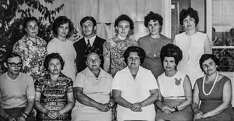 С них начиналась наша школа… Фото из архива школы