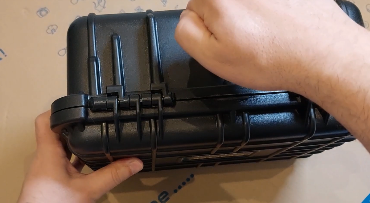 Ящик способен выдержать большие нагрузки.