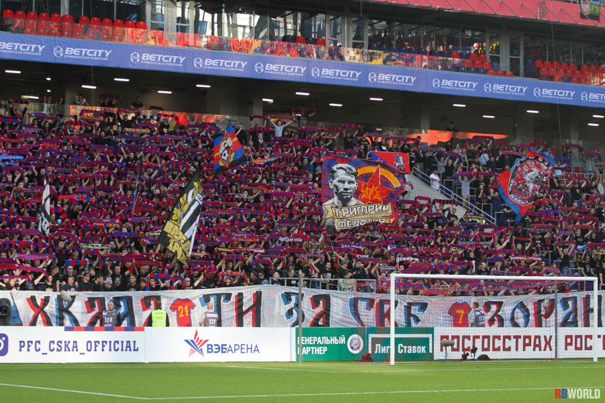 Без фанатских секторов на футболе будет скучно.