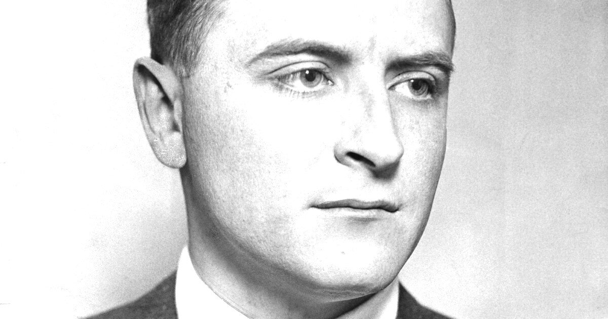 F scott fitzgerald. Скотт Фицджеральд. Фрэнсис Скотт. Ah;YCBC CRJN. Фрэнсис Скотт Фицджеральд фото.