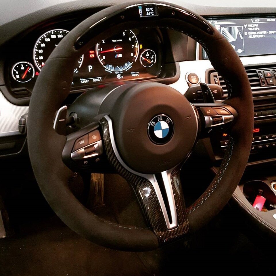 "Элитный" руль M-Perfomance для самых стильных пацанов