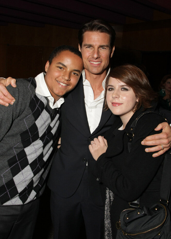                                   Том с Изабеллой и Конором