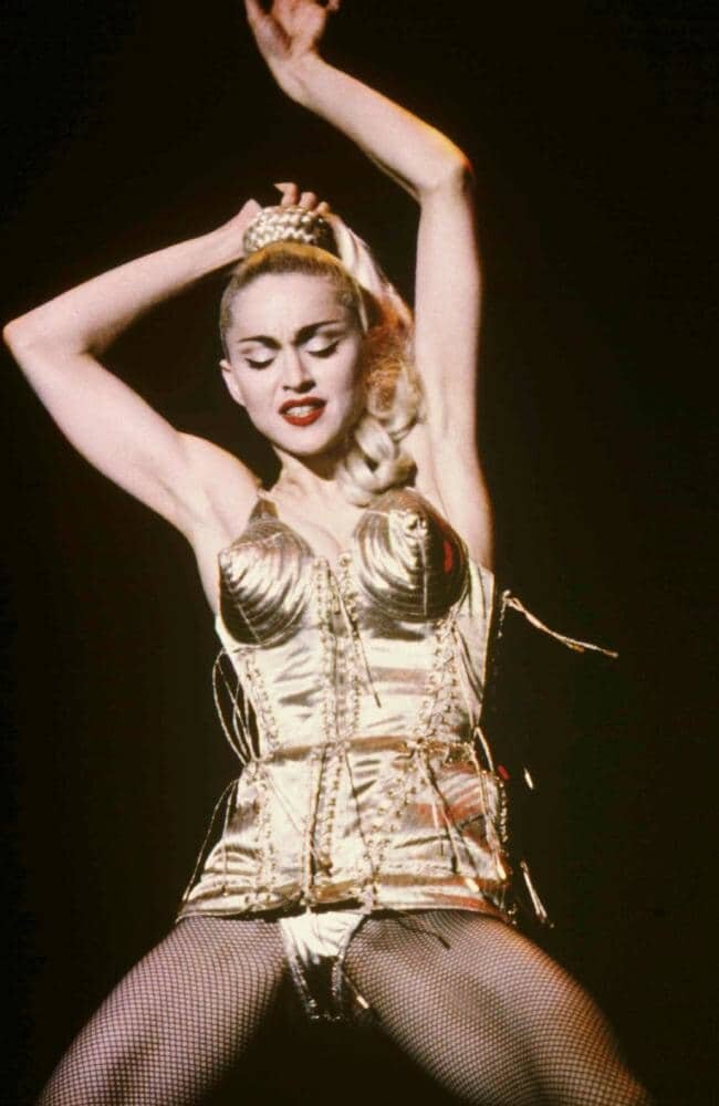 Мадонна в корсете от Готье // фото из открытых интернет-источников