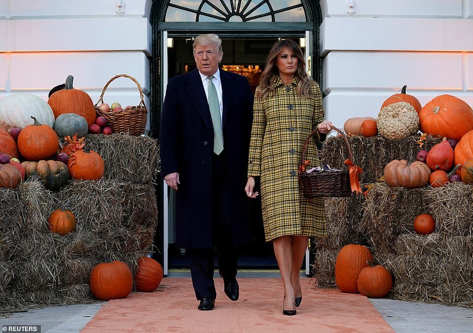 Осенние образы Мелании Трамп. Безупречные наряды от первой леди США для вдохновения