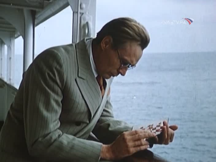 Александр Михайлов в роли Александра Алёхина