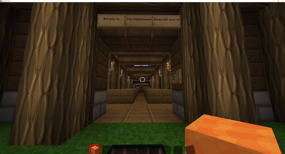 Фотография из Твиттера создателя сервера.